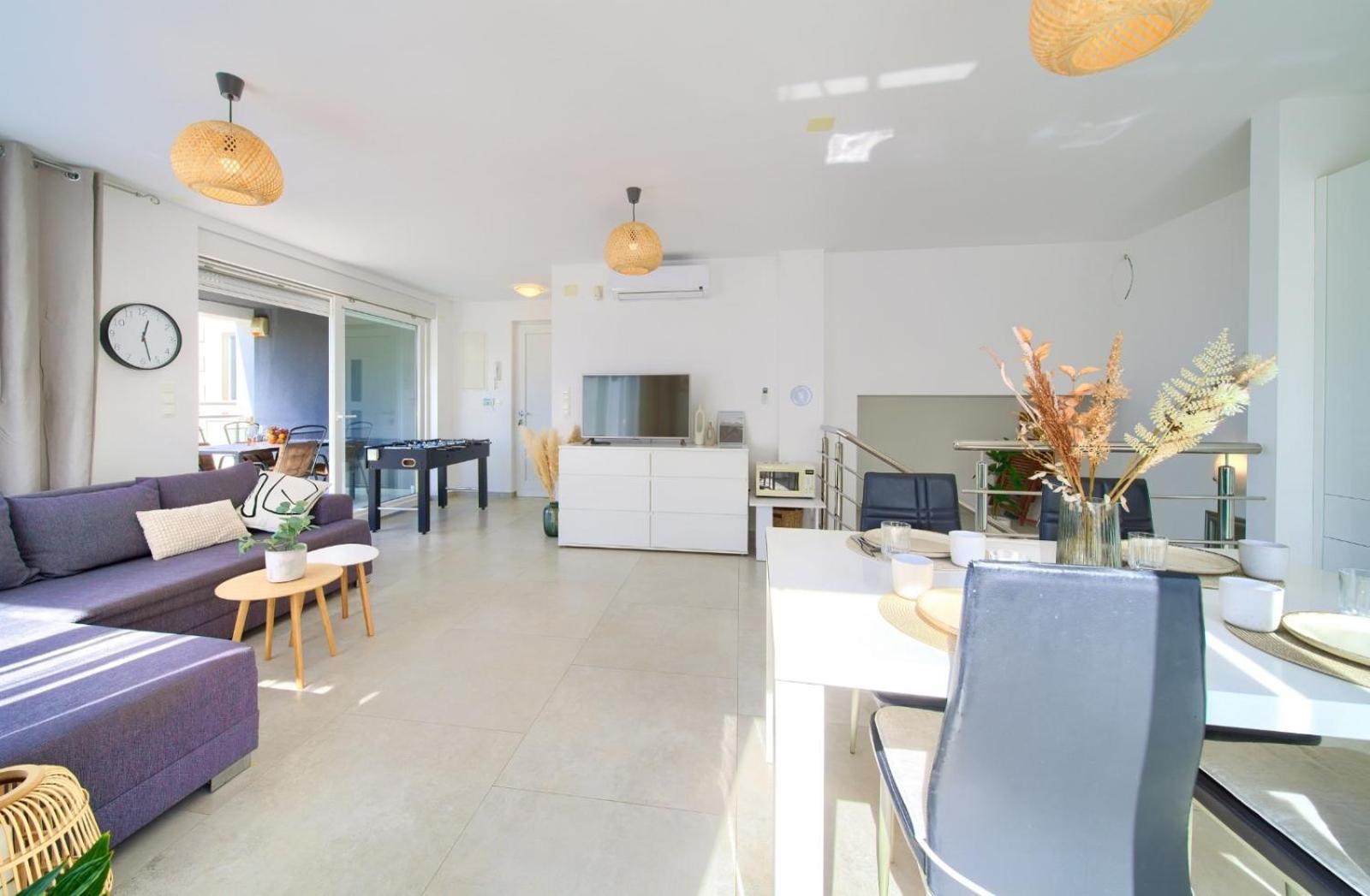 Apartment Sasso Bianco With The Private Pool Njivice Dış mekan fotoğraf