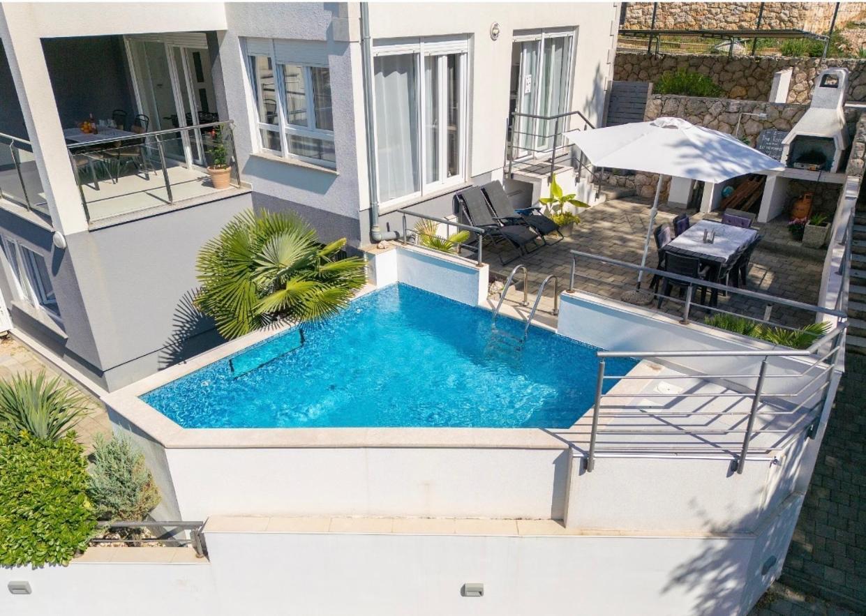 Apartment Sasso Bianco With The Private Pool Njivice Dış mekan fotoğraf